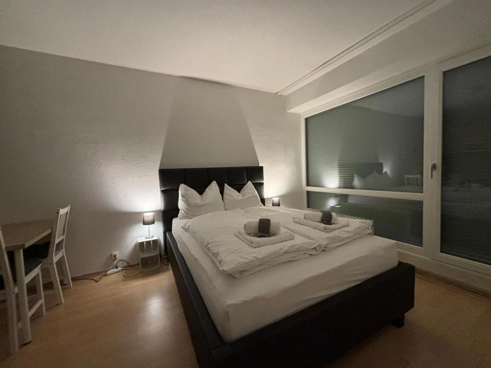 Stadtnahe Wohnung Mit Terrasse Höchberg Exteriör bild